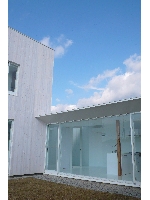 小河青空と建物.JPG